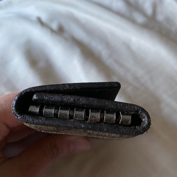 Pre Loved Gucci Key Case Holder - Picture 4 of 13